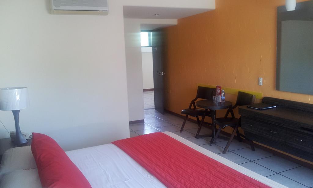 Hotel Real Del Sol クエルナバカ エクステリア 写真